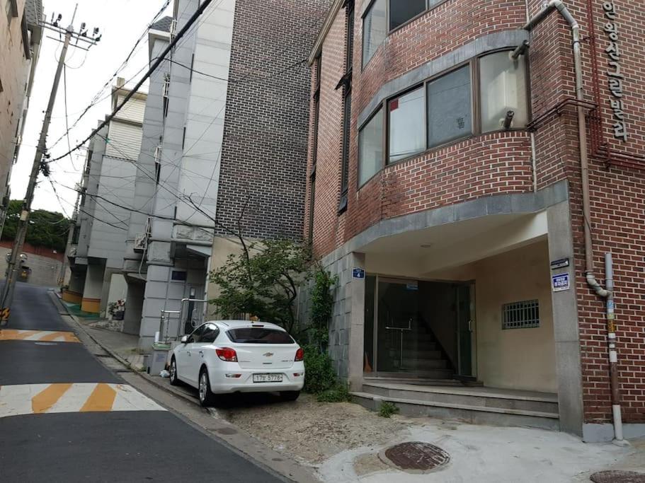 Gyeongbokgung Palace Seochon Christian Home - Foreigner Only 首爾 外观 照片
